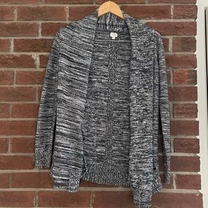 Wilfred ARITZIA Silk & Cashmere “Flaubert” gray cardigan